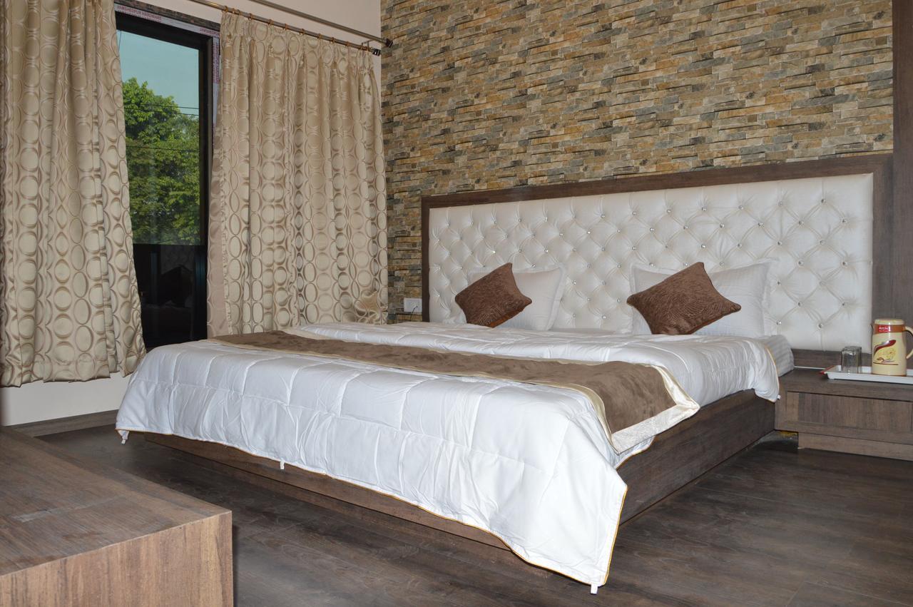 Hotel Ab Palace Jamshedpur Exterior photo